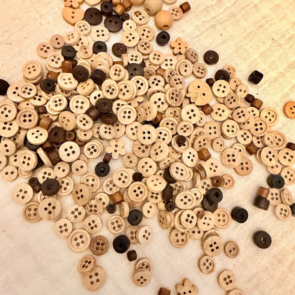 Wooden Mix Button Lot - Natural & Dark Brown